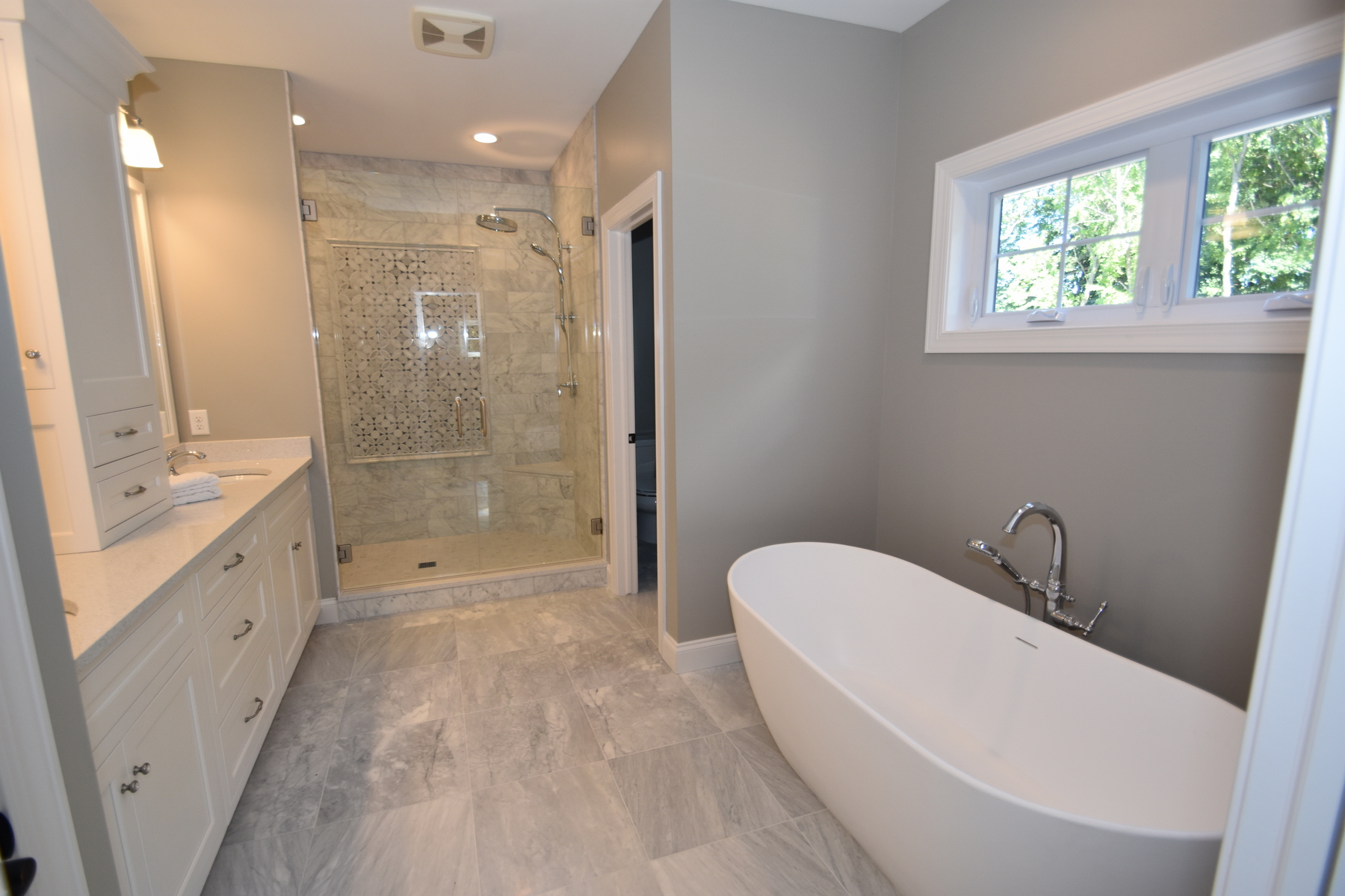 Luxurious Bathroom with Marble Tile